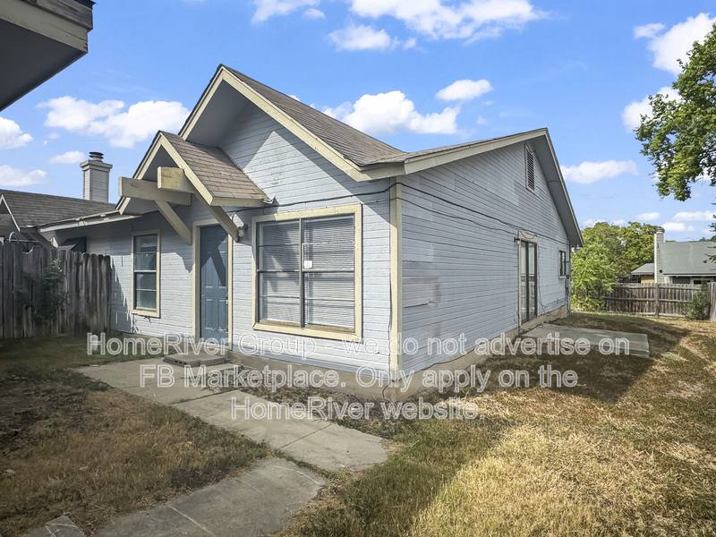 Apartment for rent at 9627 Vale, San Antonio, TX 78245