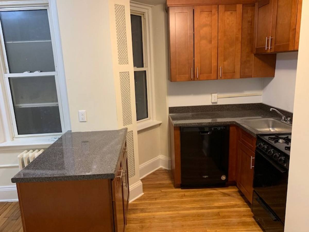 Apartment for rent at 1790 Beacon St #2, Brookline, MA 02445
