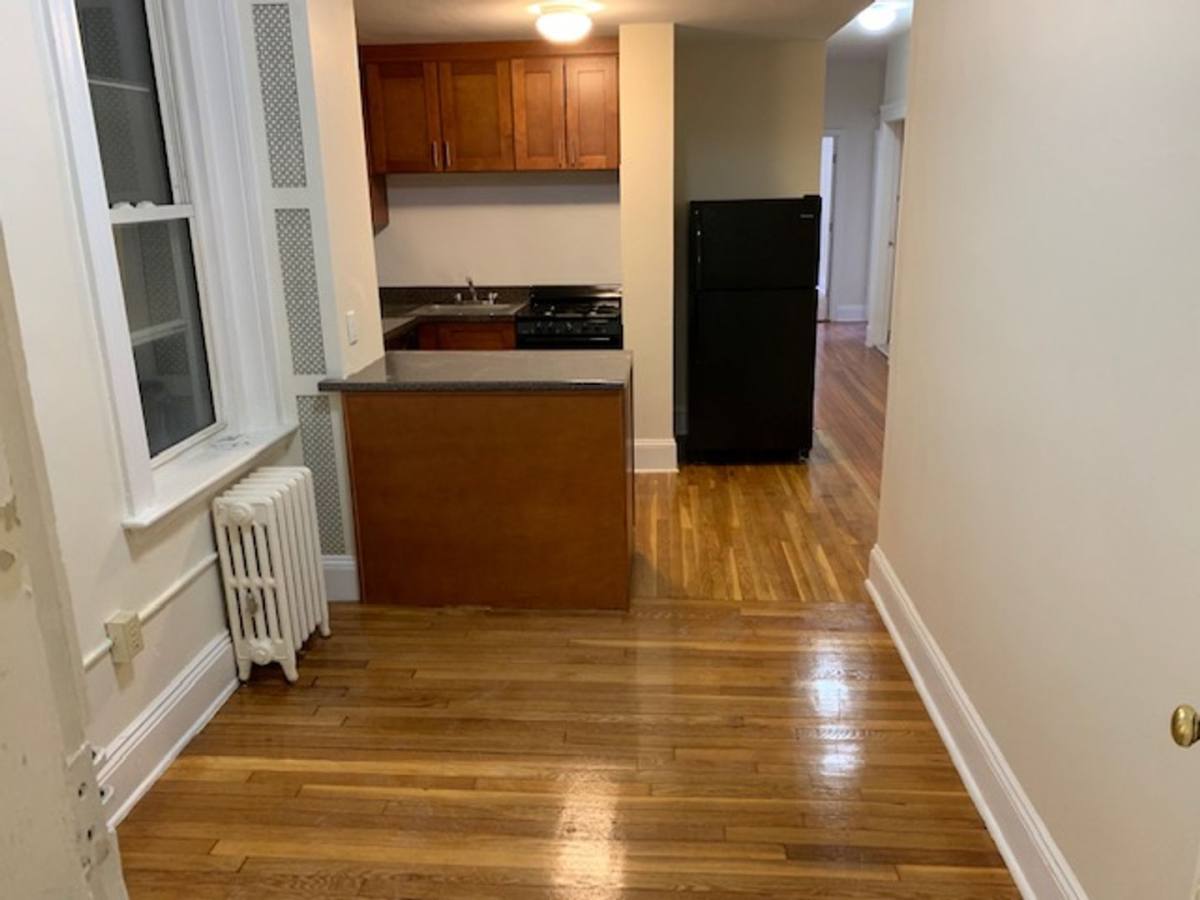 Apartment for rent at 1790 Beacon St #2, Brookline, MA 02445