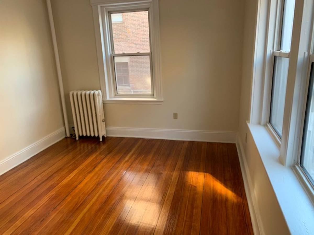 Apartment for rent at 1790 Beacon St #2, Brookline, MA 02445
