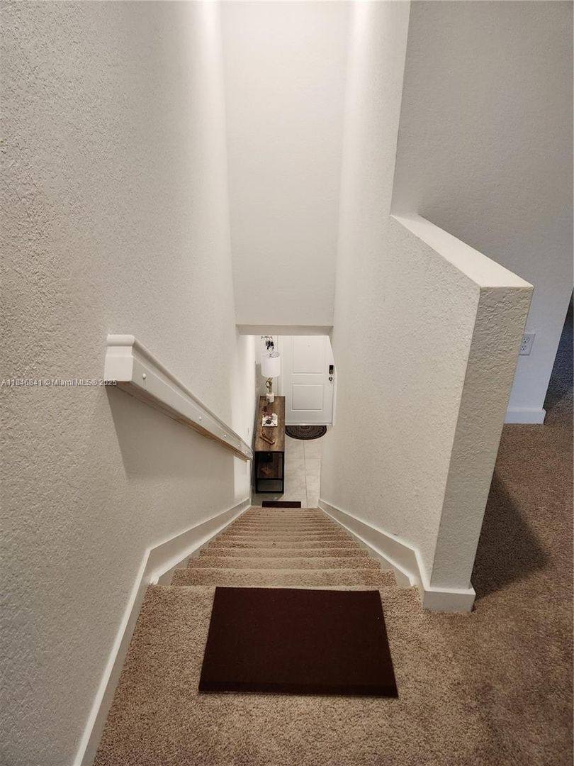 House for rent at 880 NW 3rd Way, Pompano Beach, FL 33060