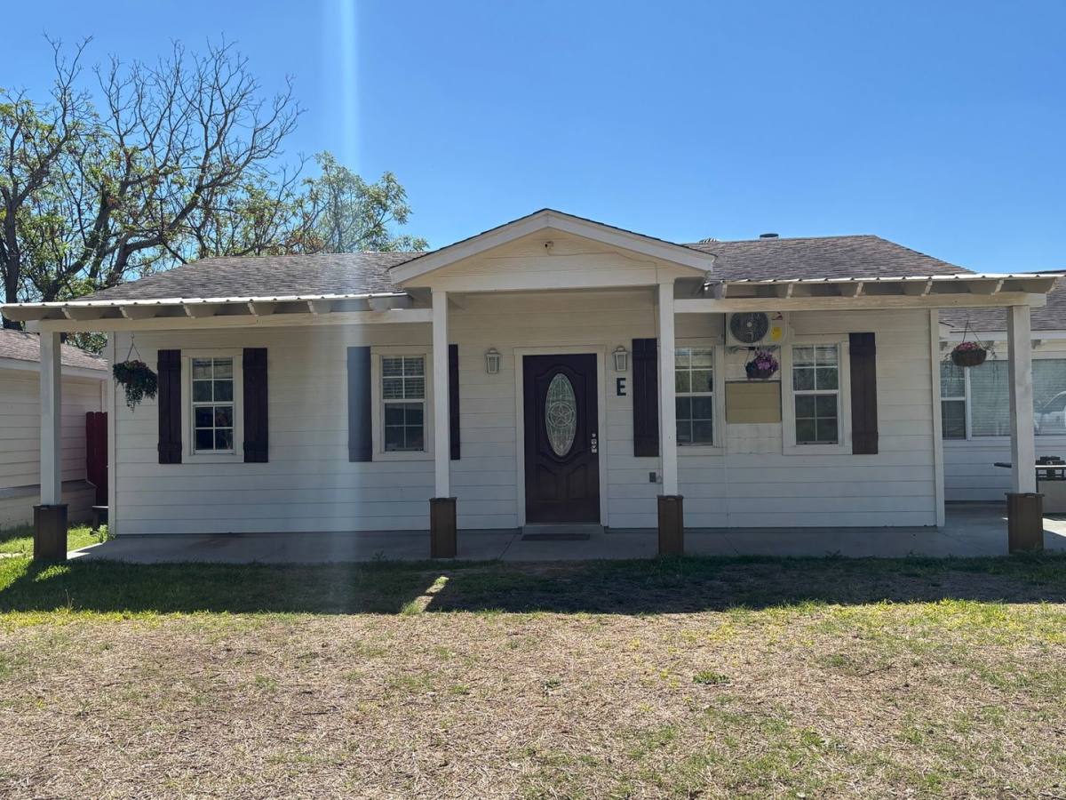 Townhouse for rent at 13533 Raytel, San Antonio, TX 78253