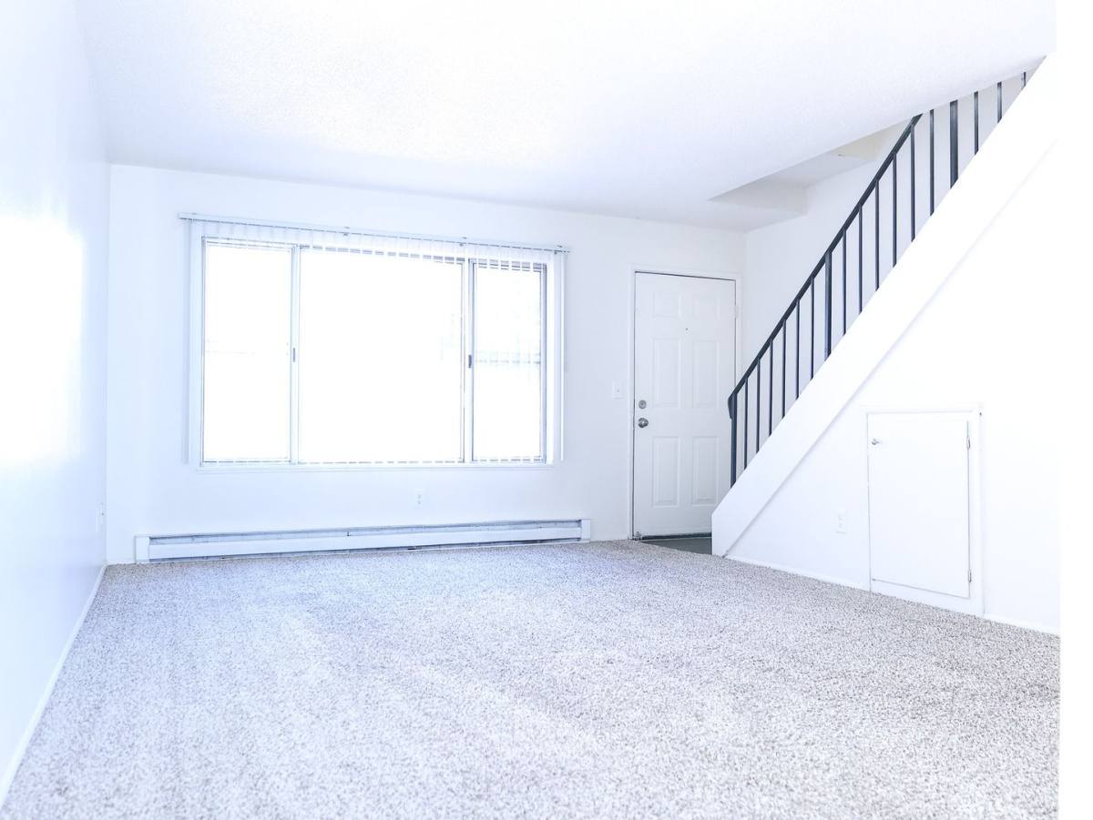 Townhouse for rent at 11445 SW Greenburg Rd, Portland, OR 97223