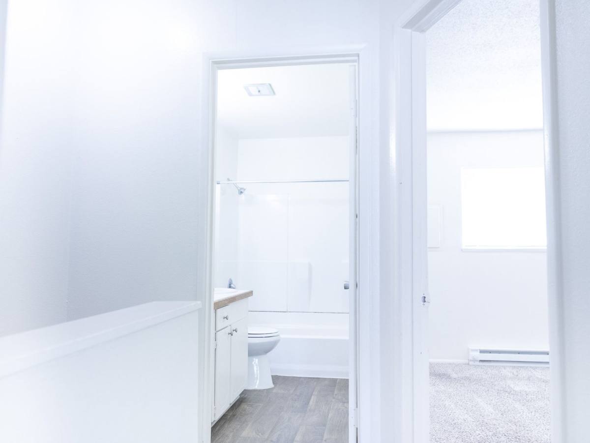 Townhouse for rent at 11445 SW Greenburg Rd, Portland, OR 97223