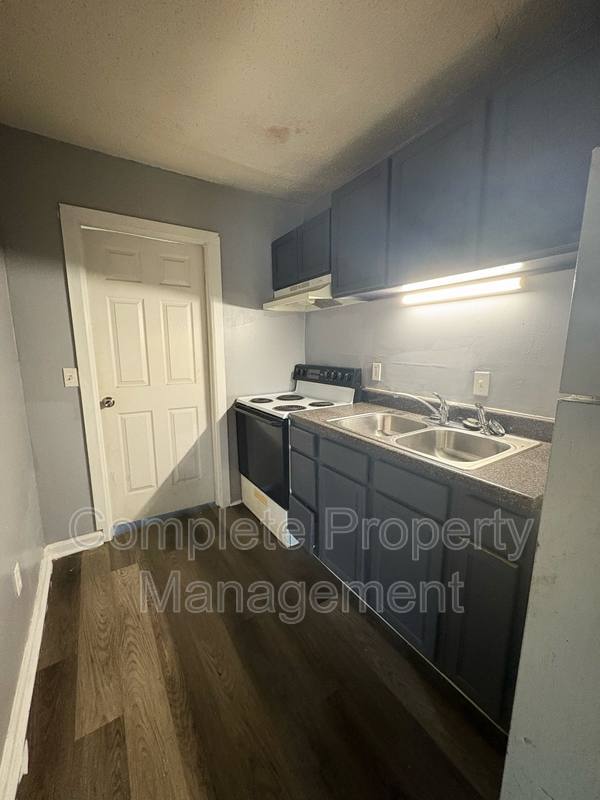 Apartment for rent at 409 Oporto Madrid Blvd #J, Birmingham, AL 35206