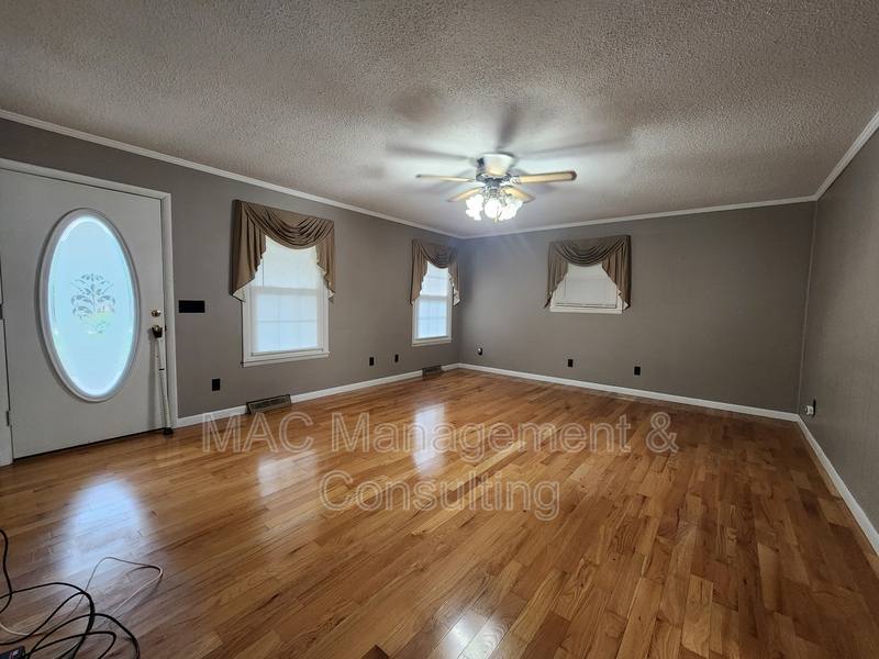 House for rent at 4914 S Grundy Quarles Highway, Bloomington Springs, TN 38545