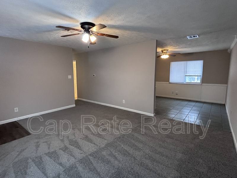 House for rent at 4003 Carlton Ave, Columbus, OH 43227