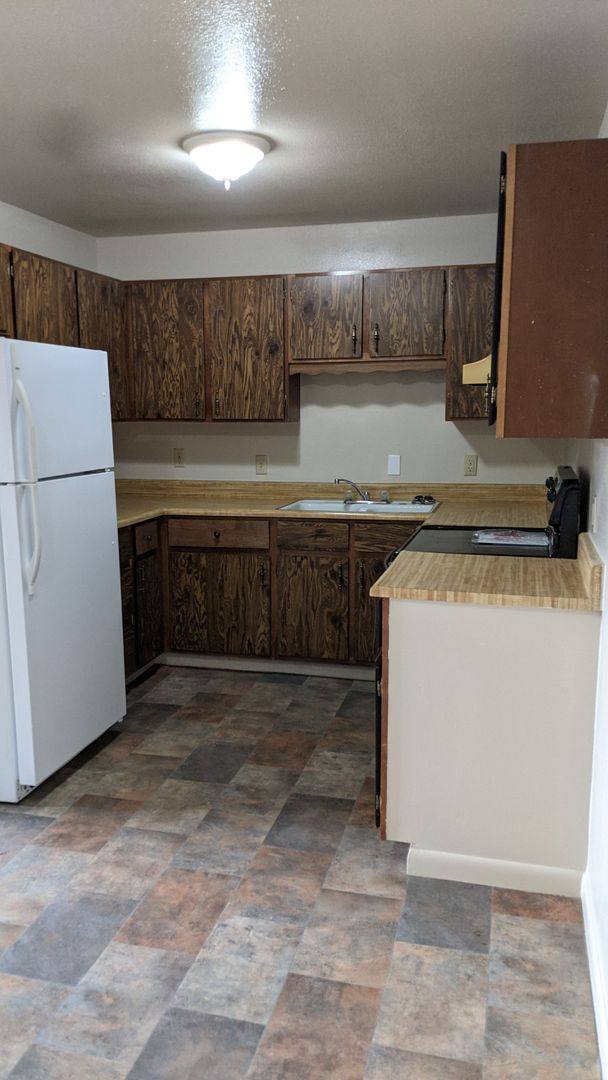 Apartment for rent at 115 N Miles St, Baggs, WY 82321