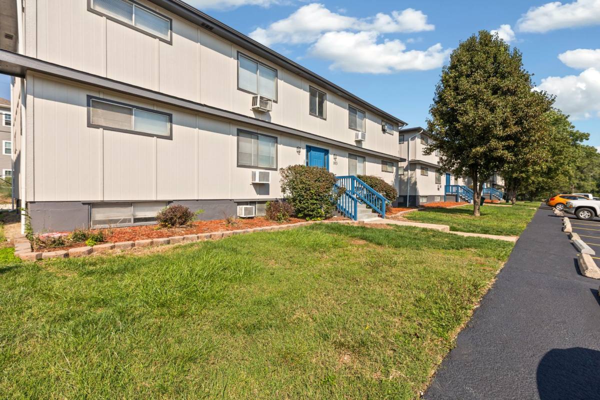 Apartment for rent at 1309 E 11th Ave, Emporia, KS 66801