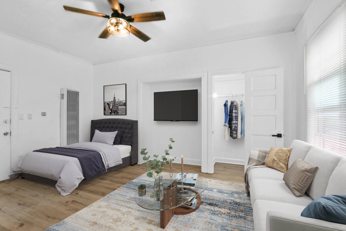 Apartment for rent at 1344 4th St #7, Los Angeles, CA 90017
