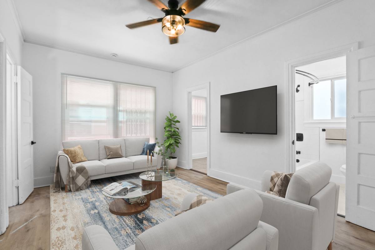 Apartment for rent at 1344 4th St #7, Los Angeles, CA 90017