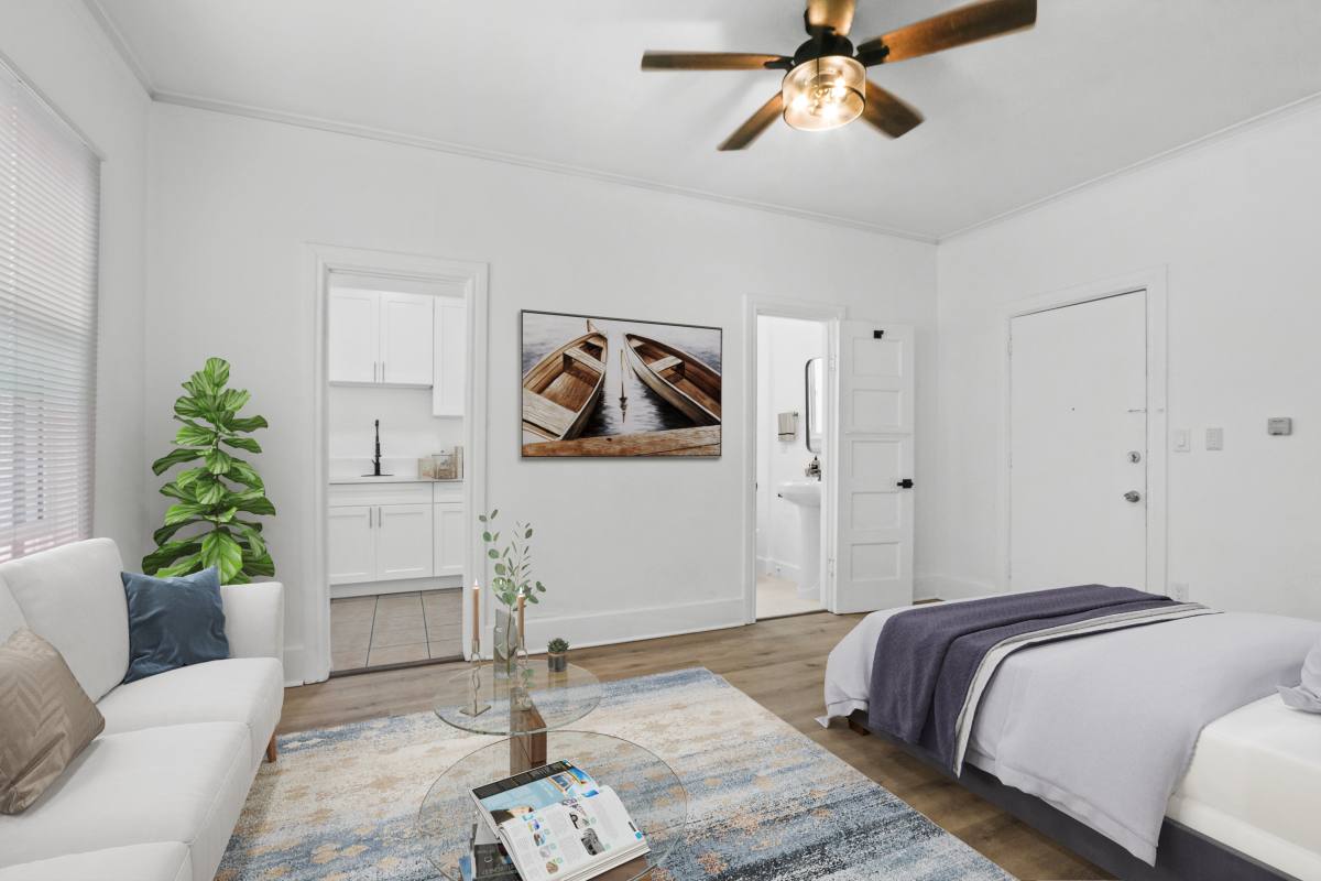 Apartment for rent at 1344 4th St #7, Los Angeles, CA 90017