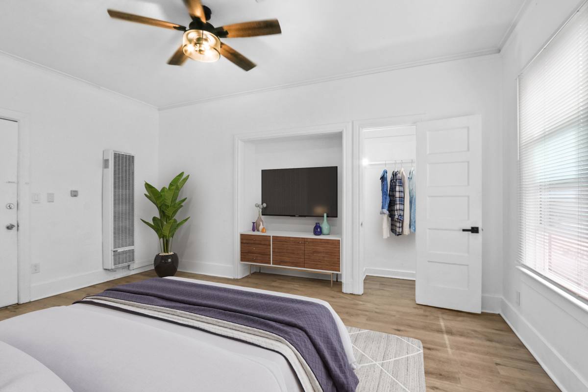 Apartment for rent at 1344 4th St #7, Los Angeles, CA 90017