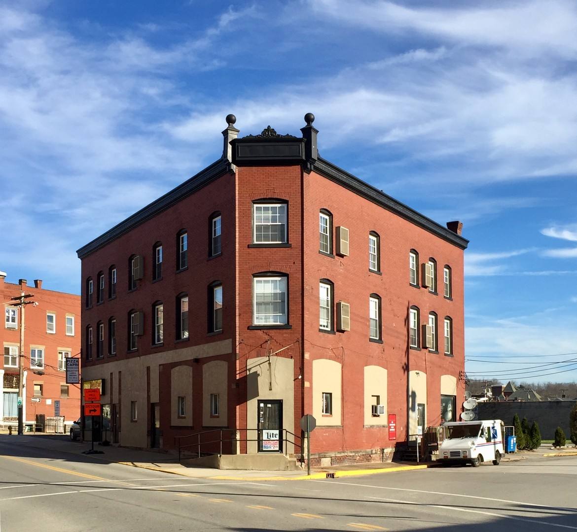 Apartment for rent at 125 S McDonald, McDonald, PA 15057