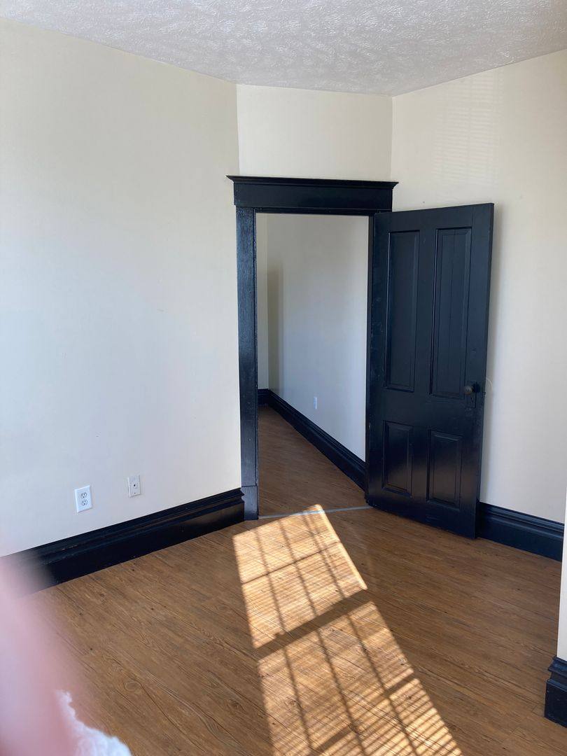 Apartment for rent at 125 S McDonald, McDonald, PA 15057