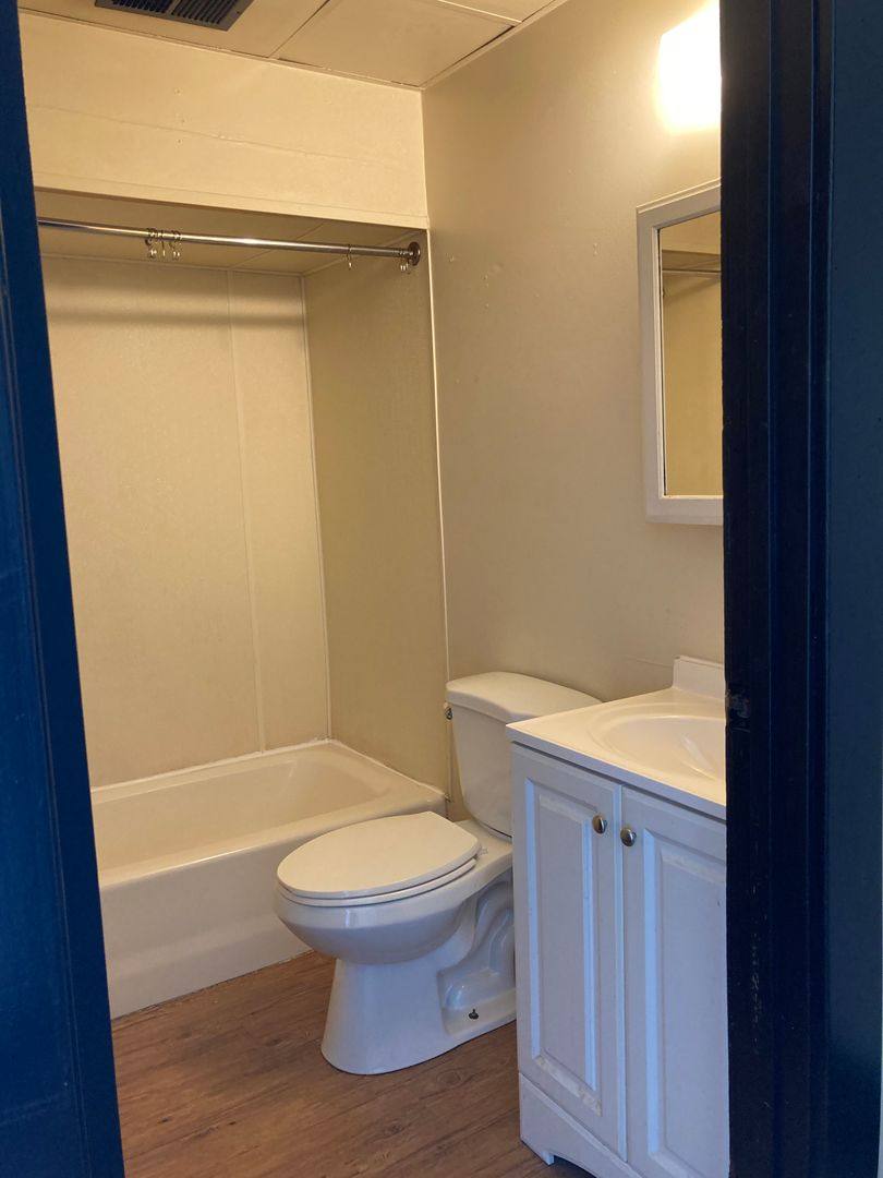 Apartment for rent at 125 S McDonald, McDonald, PA 15057