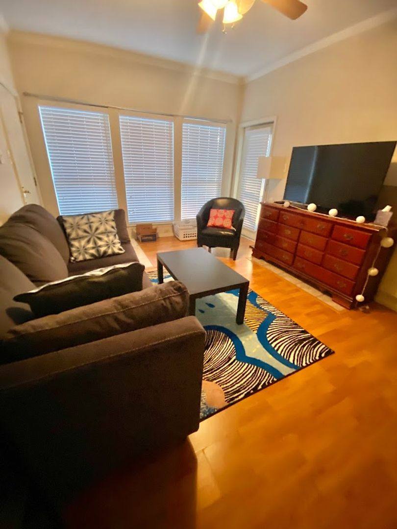 Apartment for rent at 807 W 25th St, Austin, TX 78705