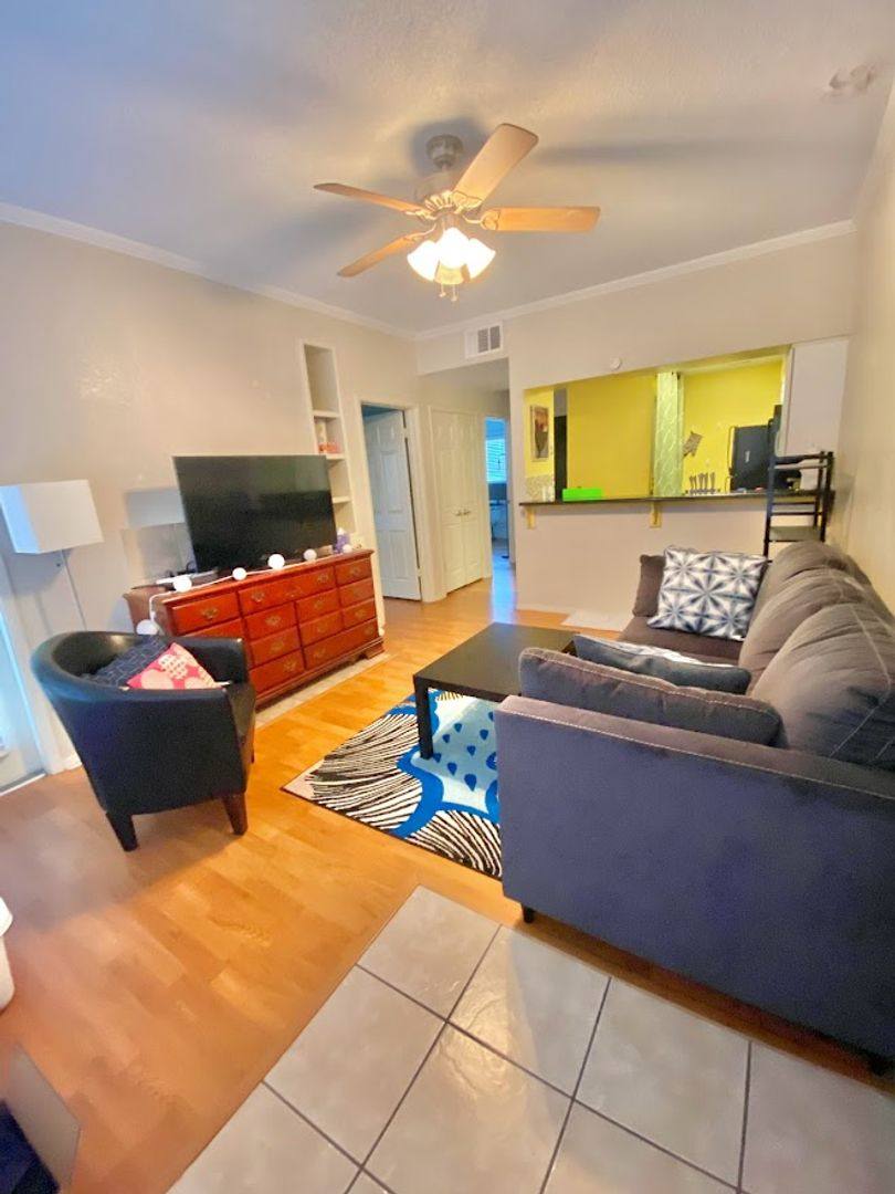 Apartment for rent at 807 W 25th St, Austin, TX 78705