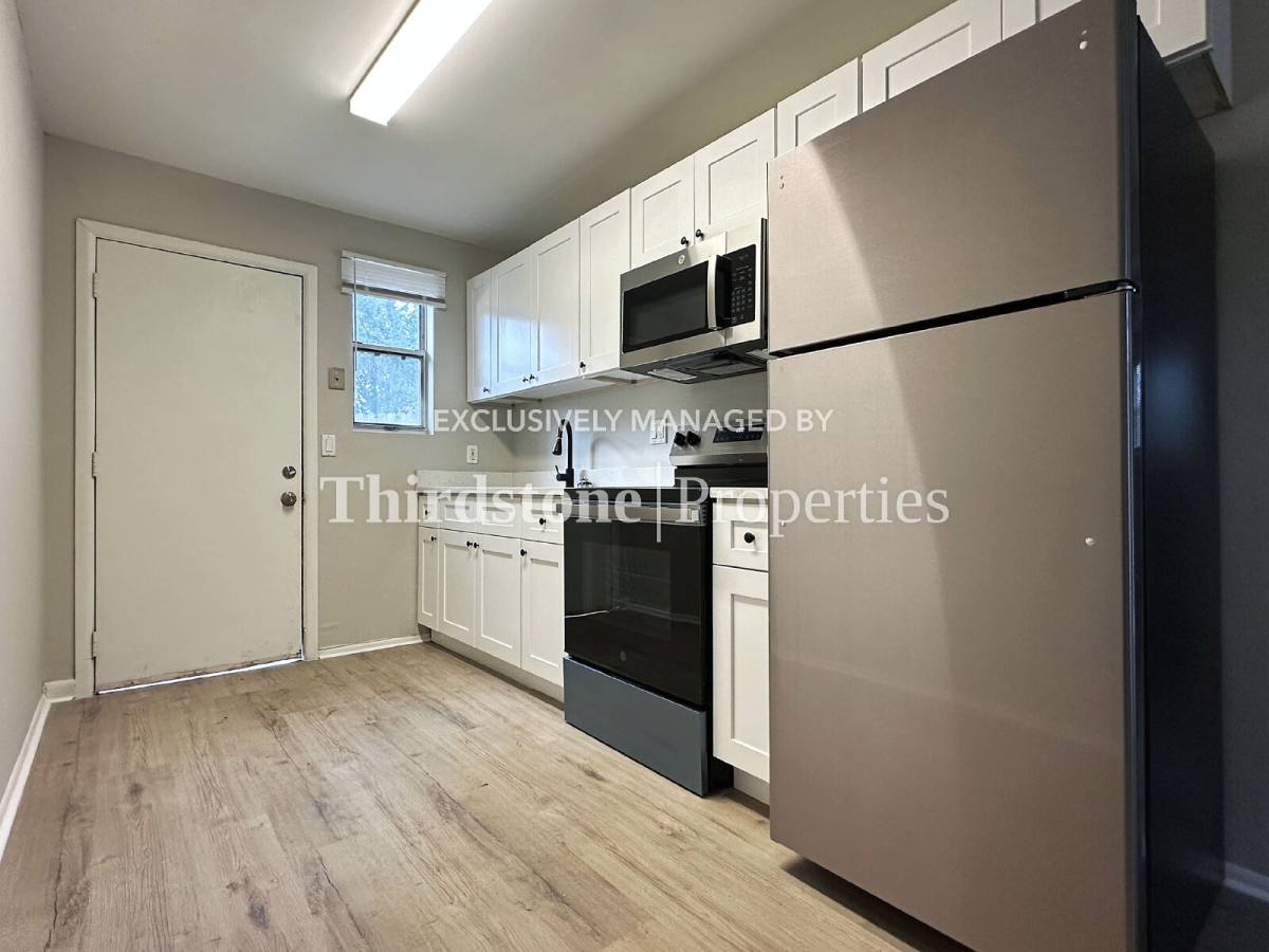 Apartment for rent at 1930 Park St #B, Atlantic Beach, FL 32233