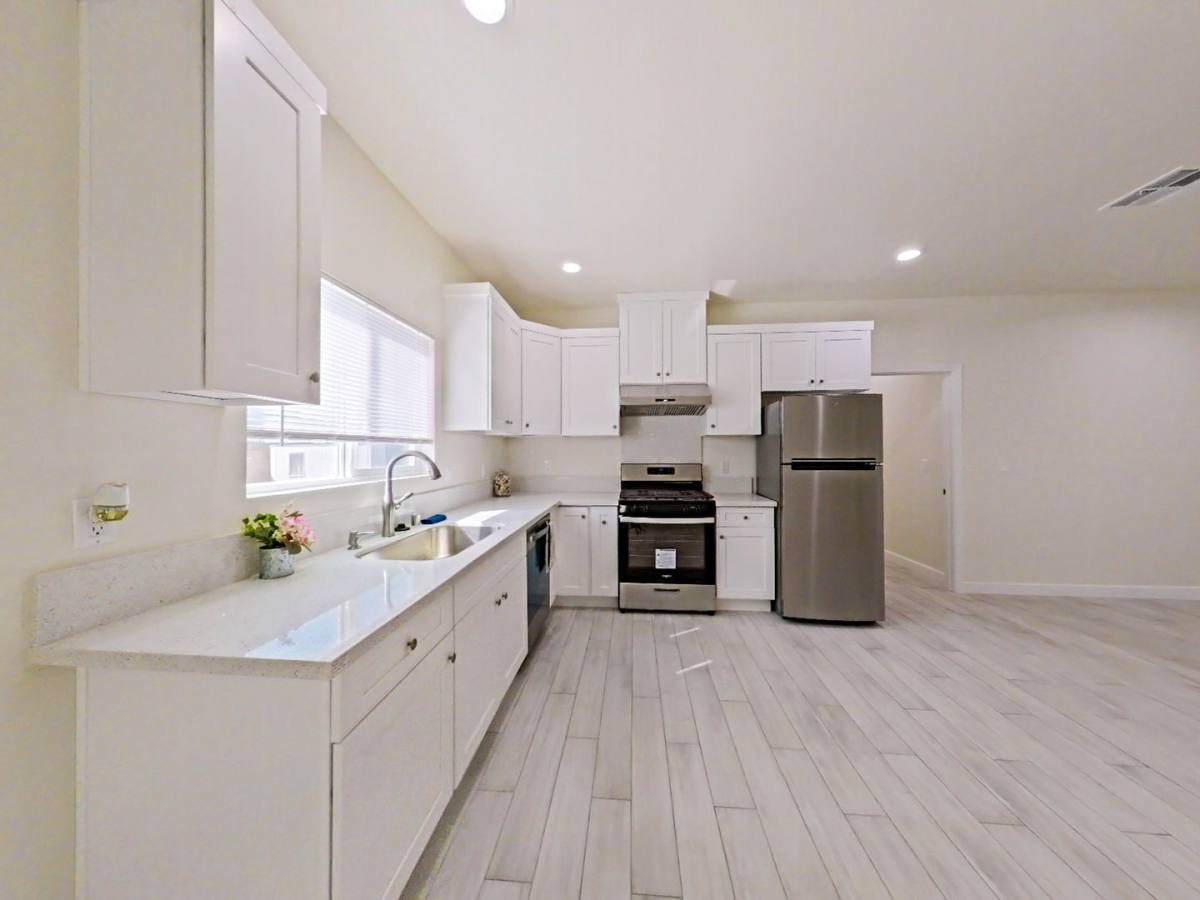 House for rent at 10572 Chamberlain Ave, Anaheim, CA 92804