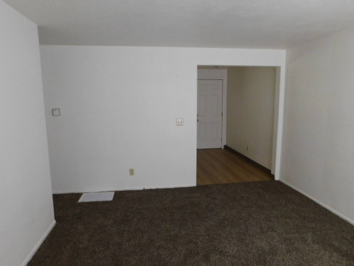 Apartment for rent at 4352 10th Court SE, Salem, OR 97302