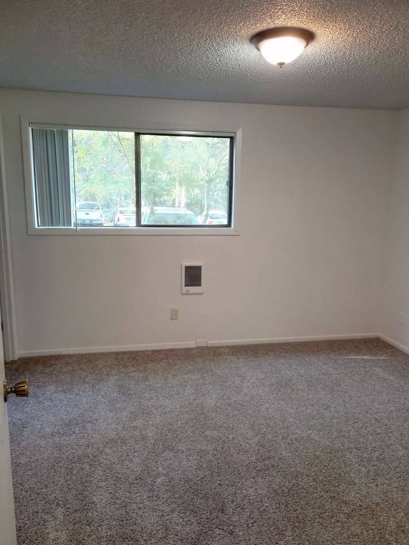 Apartment for rent at 3932 Lancaster Dr NE, Salem, OR 97305