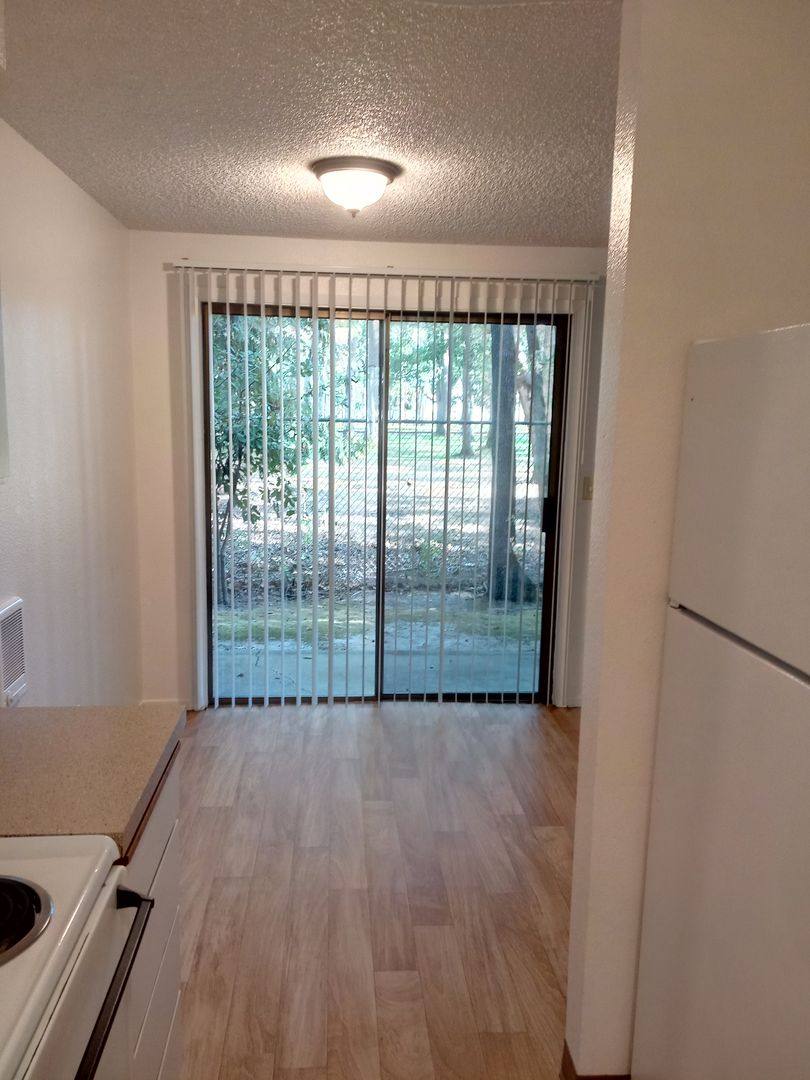 Apartment for rent at 3932 Lancaster Dr NE, Salem, OR 97305