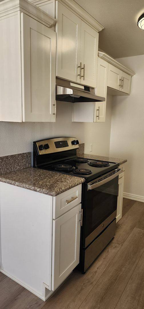 Apartment for rent at 14333 Helwig Ave, Norwalk, CA 90650