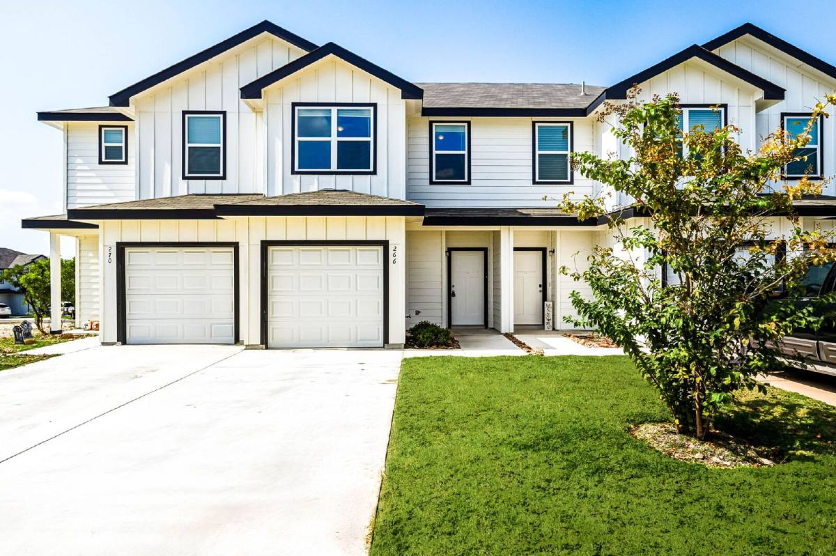 Apartment for rent at 266 Stefan Estate, San Antonio, TX 78253