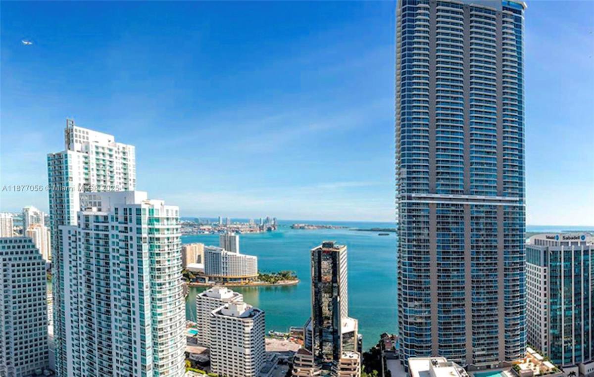 Apartment for rent at 1010 Brickell Ave #1502, Miami, FL 33131