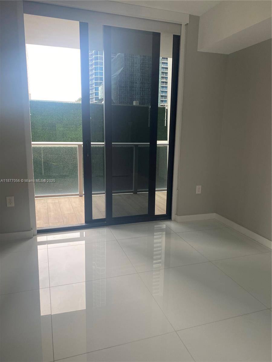 Apartment for rent at 1010 Brickell Ave #1502, Miami, FL 33131
