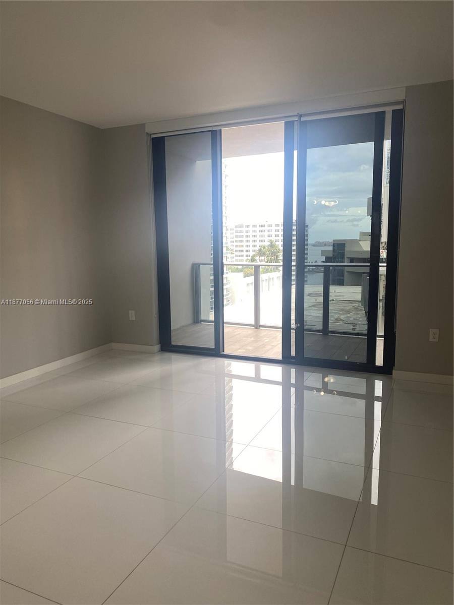 Apartment for rent at 1010 Brickell Ave #1502, Miami, FL 33131