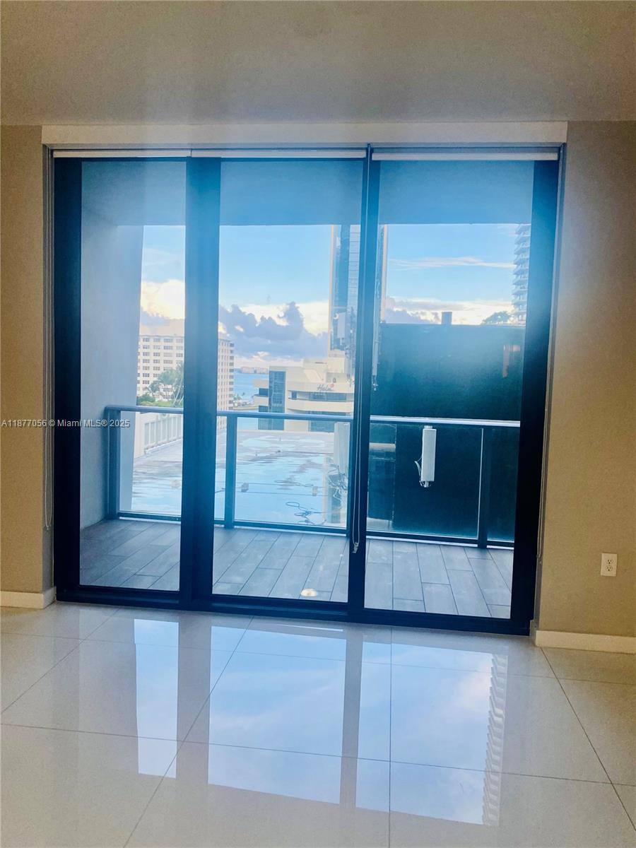 Apartment for rent at 1010 Brickell Ave #1502, Miami, FL 33131
