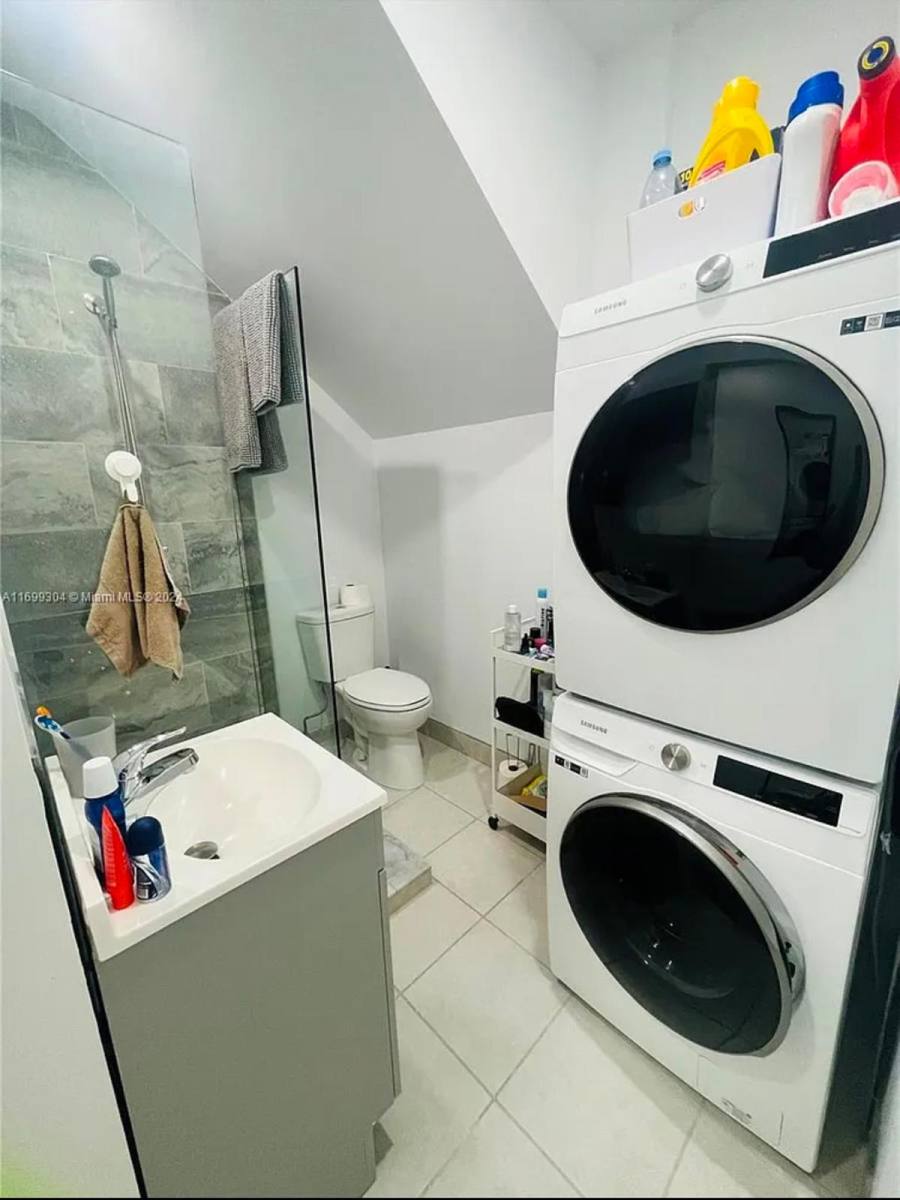 Townhouse for rent at 11389 NW 87th Ave #9, Miami, FL 33178