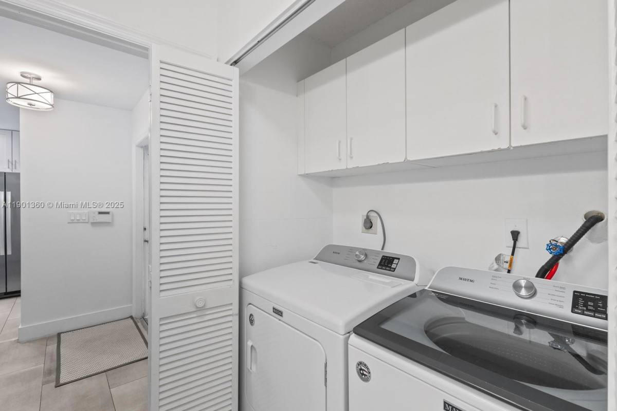 Townhouse for rent at 11389 NW 87th Ave #9, Miami, FL 33178
