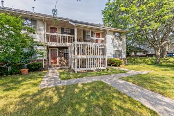 Apartment for rent at Beacon Place, 426 Beacon St, Toledo, OH 43620