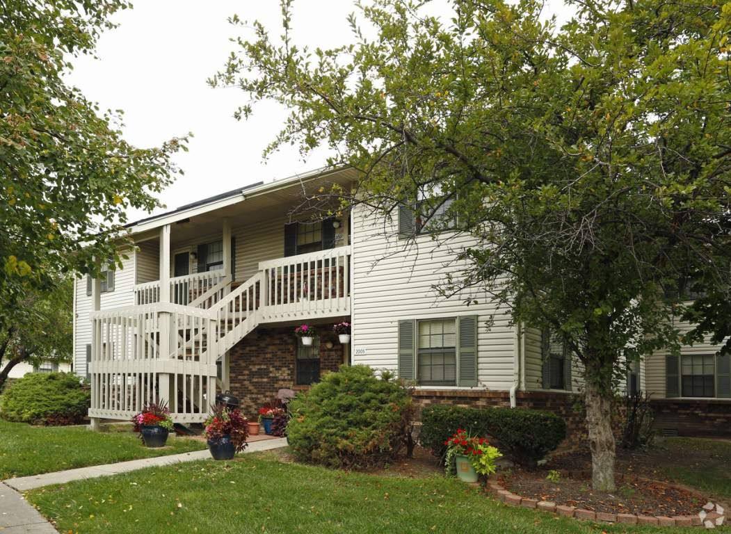 Apartment for rent at Beacon Place, 426 Beacon St, Toledo, OH 43620