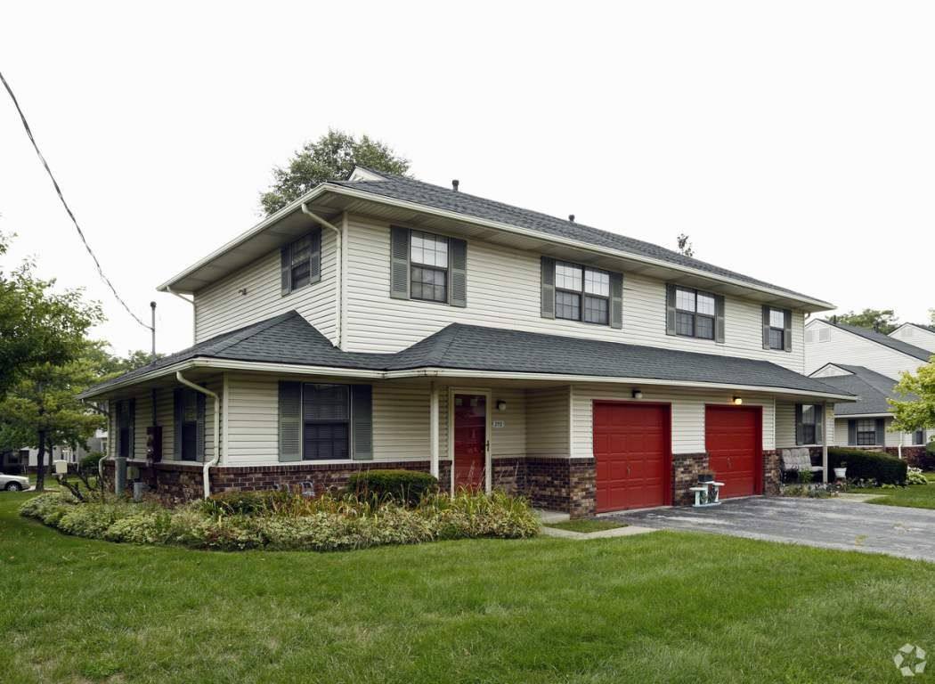 Apartment for rent at Beacon Place, 426 Beacon St, Toledo, OH 43620