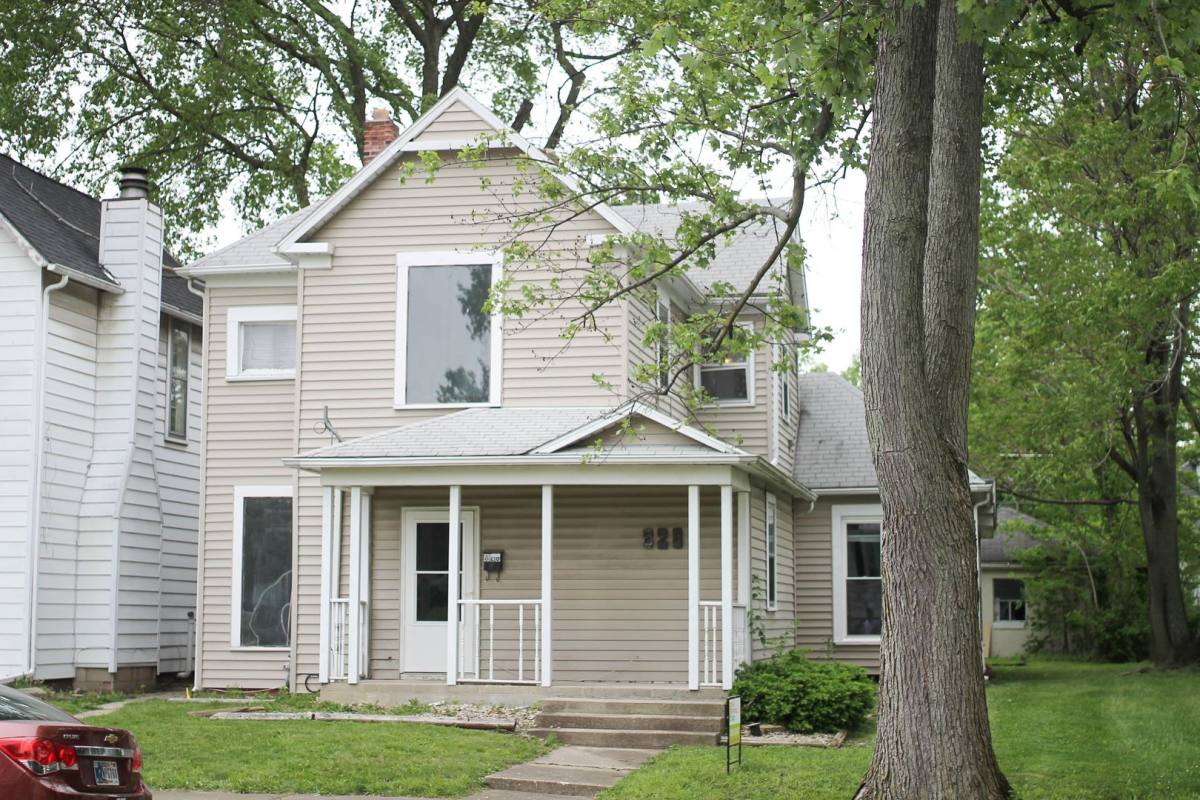 Apartment for rent at 830 W N St, Muncie, IN 47303
