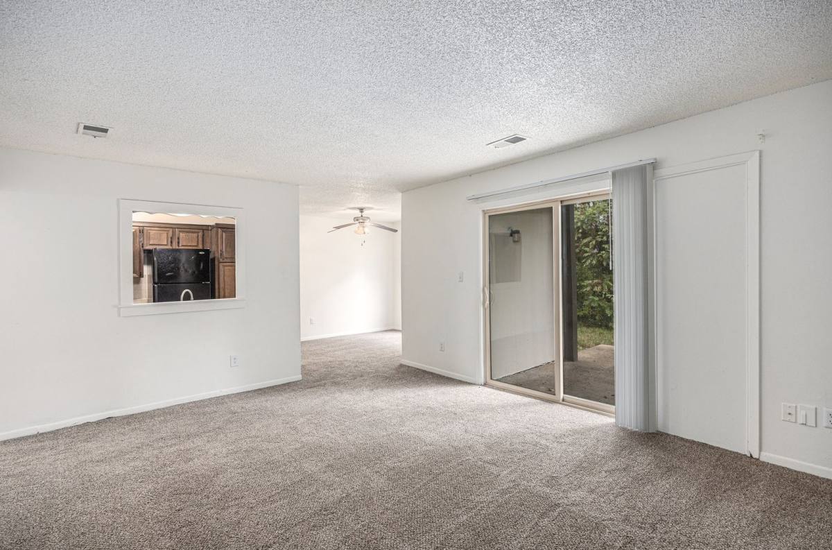 Apartment for rent at 7005 N Bales Ave, Kansas City, MO 64119