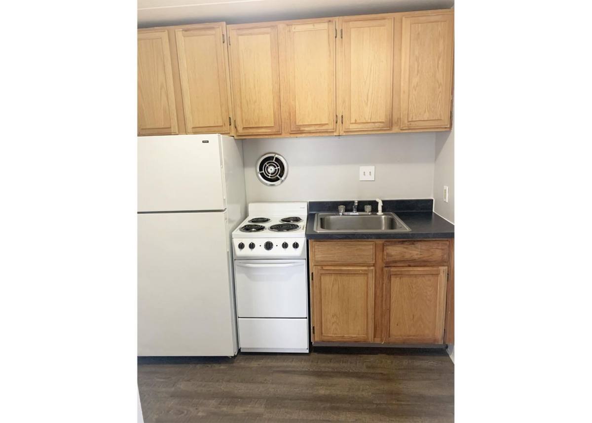 331 Shiloh St, Cincinnati, OH 45220 - Apartment For Rent - Image 2