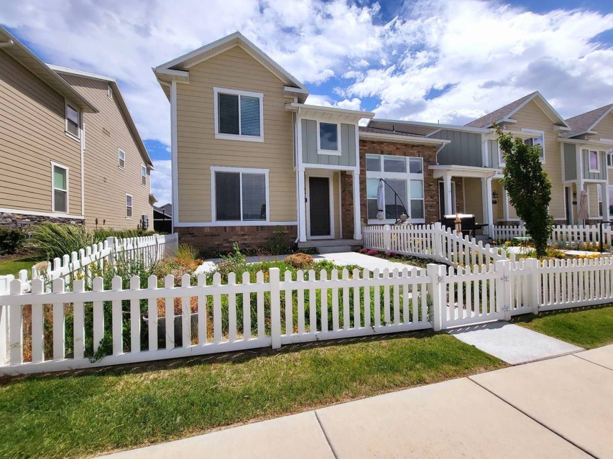 Townhouse for rent at 13182 S Whaddon Court, Herriman, UT 84096