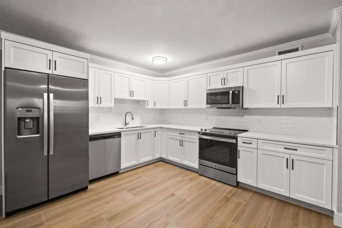 Apartment for rent at 318-324 Southwind Dr, North Palm Beach, FL 33408