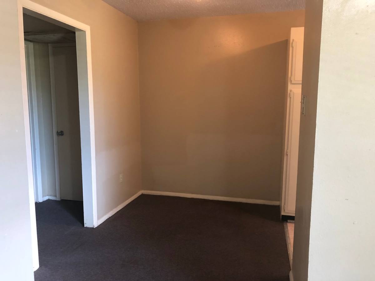 Apartment for rent at 1140-1160 Oregon Ave, Beaumont, TX 77705