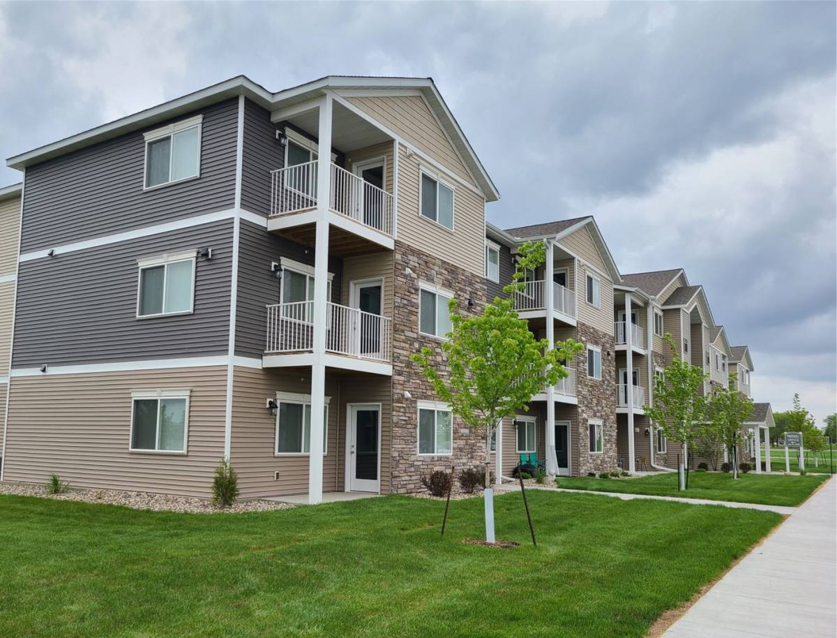 Apartment for rent at 1375 Montreal St SE, Hutchinson, MN 55350