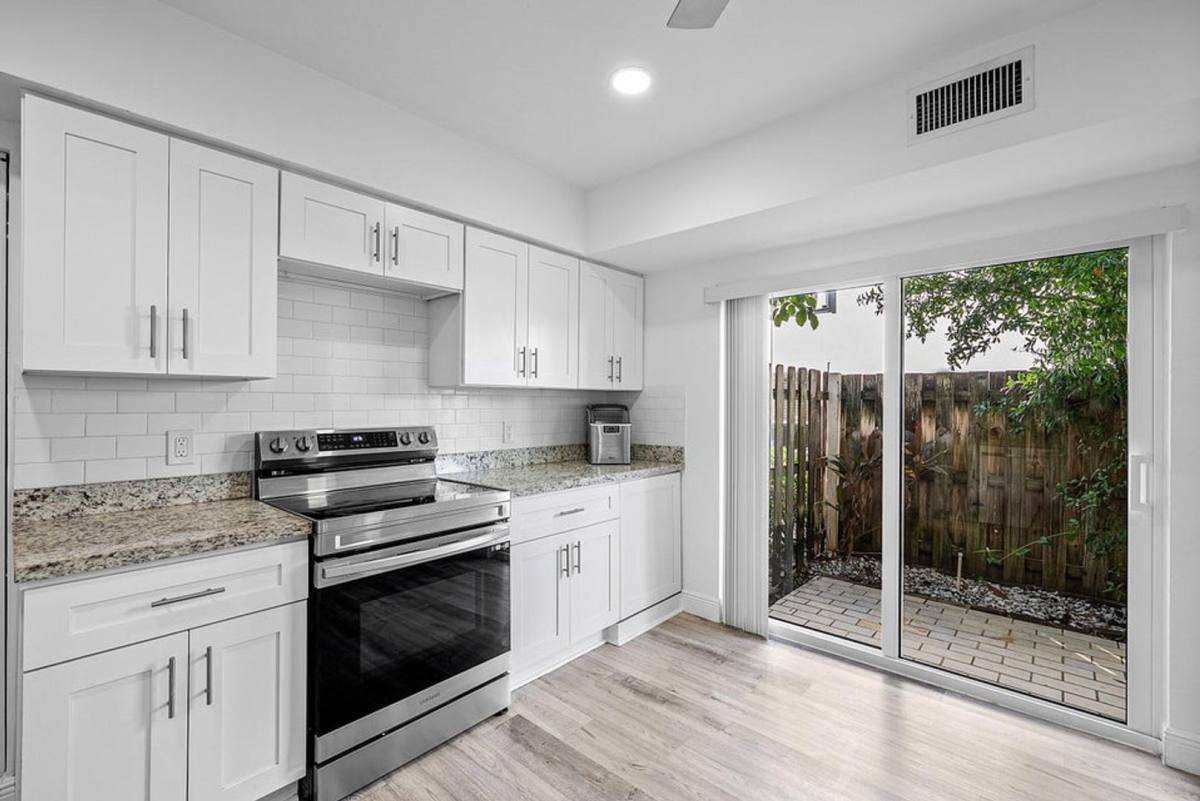 Condo for rent at 6165 Old Court Rd, Boca Raton, FL 33433