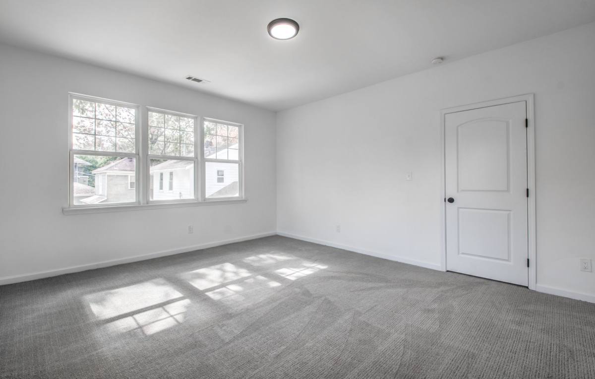 House for rent at 1781 Forrest Ave, Memphis, TN 38112