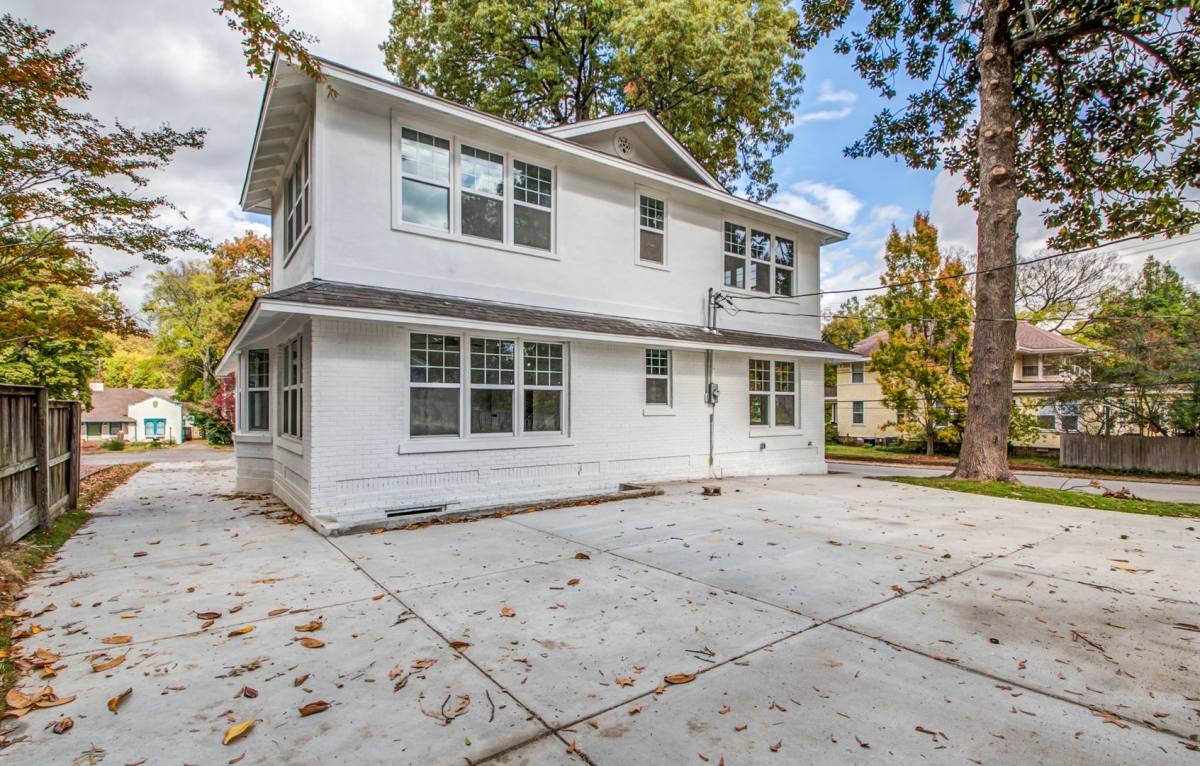 House for rent at 1781 Forrest Ave, Memphis, TN 38112