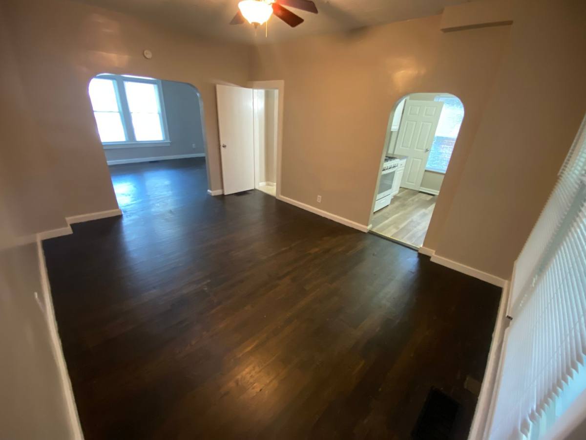 Apartment for rent at 428 E Lane Ave, Columbus, OH 43201