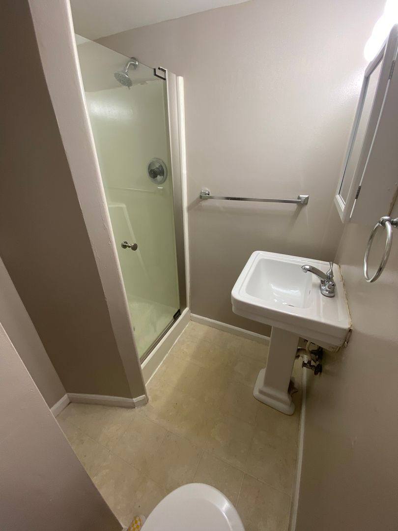 Apartment for rent at 428 E Lane Ave, Columbus, OH 43201